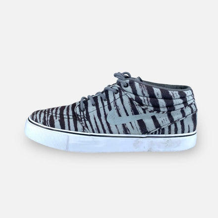 Tweedehands Nike SB Stefan Janoski Mid Tiger Stripe Black - Maat 42.5 1