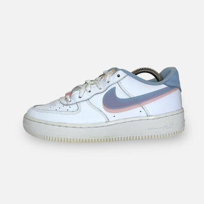 Tweedehands Nike Air Force 1 - Maat 39 1