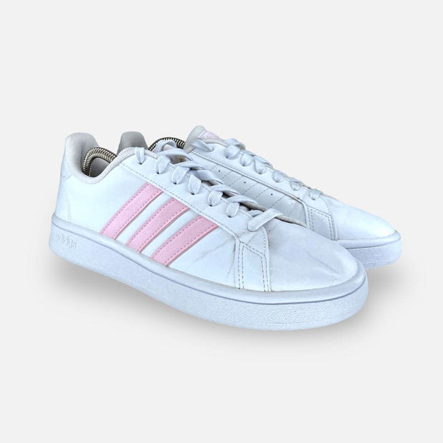 Tweedehands Adidas Court Base - Maat 40 2