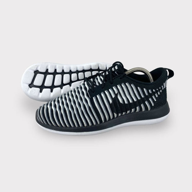 Tweedehands W Nike Roshe Two Flyknit - Maat 40 4