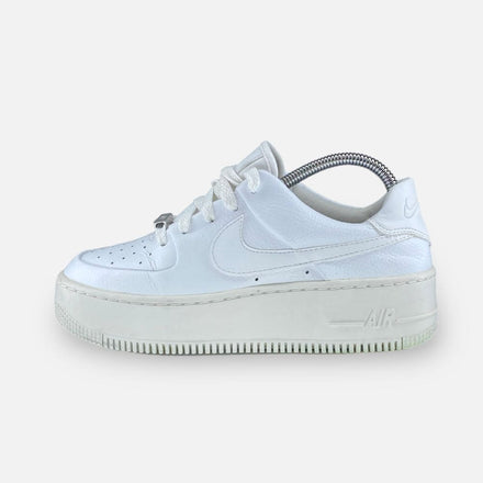 Tweedehands Nike WMNS Air Force 1 Sage 'Triple White' - Maat 37.5 2