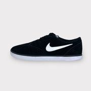 Tweedehands NIKE SB Check Solarsoft Black White - Maat 48.5 1