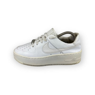 Nike WMNS Air Force 1 Sage 'Triple White' - Maat 38 Nike