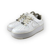 Nike WMNS Air Force 1 Sage 'Triple White' - Maat 36 Nike