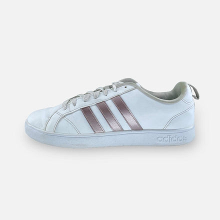 Tweedehands Adidas Grand Court - Maat 41.5 1