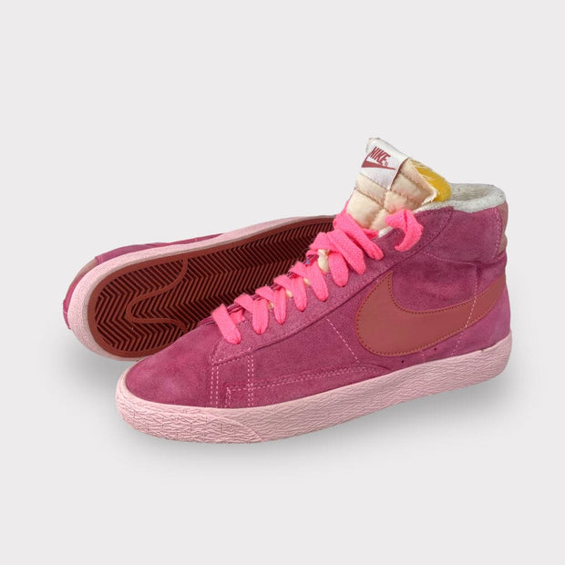 Tweedehands Nike Blazer Mid Suede - Maat 40 4