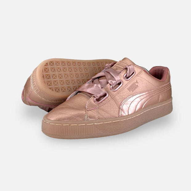 Puma basket sales heart rose