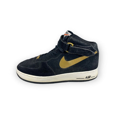 Nike Air Force 1 Low Black Metallic Gold - Maat 45 Nike