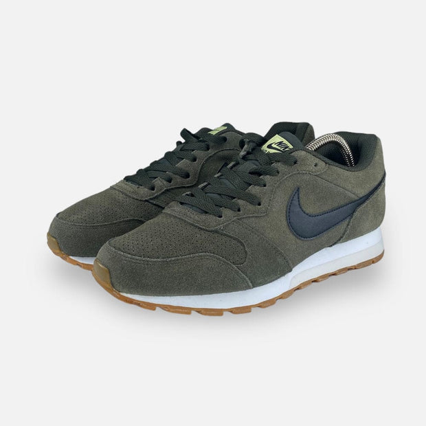 Tweedehands Nike MD RUNNER 2 SUEDE W - Maat 42 3