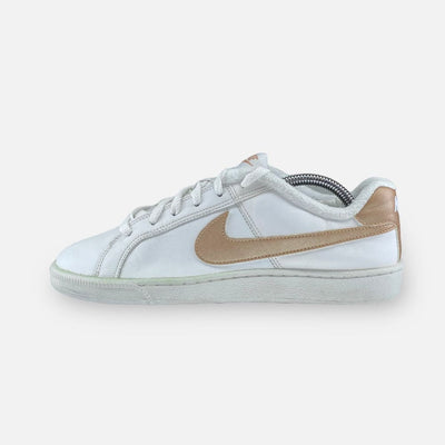 Tweedehands Nike Wmns Court Royale 'White Metallic Red Bronze' - Maat 40 1