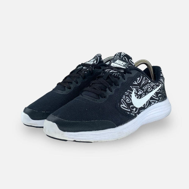 Nike revolution 3 running shoes youth Clearance