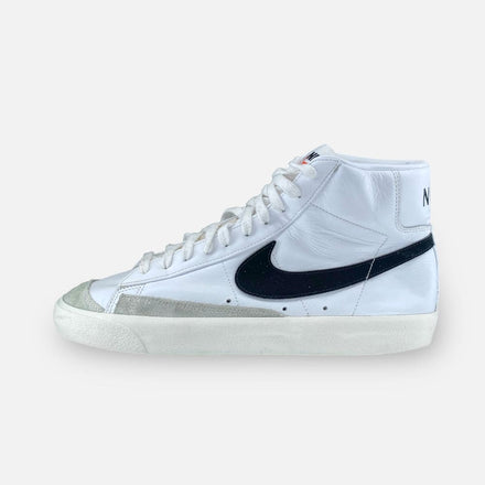 Tweedehands Nike Blazer Mid 77 Vintage OG 'Black Swoosh' - Maat 44 1
