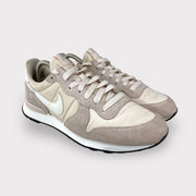 Tweedehands Nike Internationalist - Maat 41 2