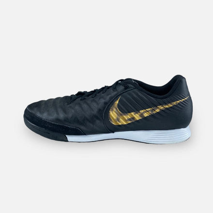 Tweedehands Nike LegendX 7 Academy IC Fußballschuh für Hallen- und Hartplätze - Schwarz - Maat 44.5 1
