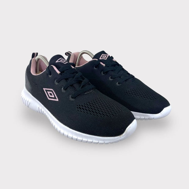 Tweedehands Umbro Sneaker Low - Maat 41 2