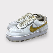 Tweedehands Nike Air Force 1 Shadow 'Gold Swoosh' - Maat 37.5 3