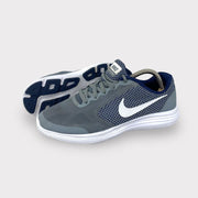 Tweedehands Nike Revolution 3 - Maat 39 4