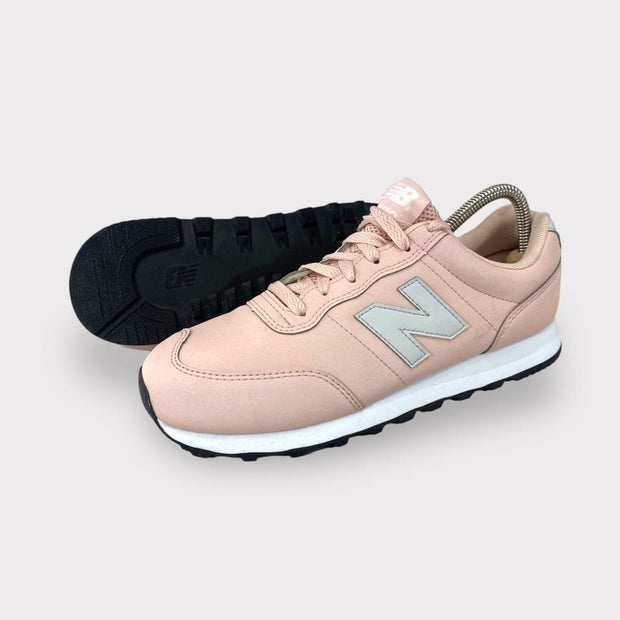 Tweedehands New Balance 400 - Maat 40.5 4