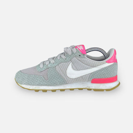Tweedehands Nike Internationalist - Maat 38 1