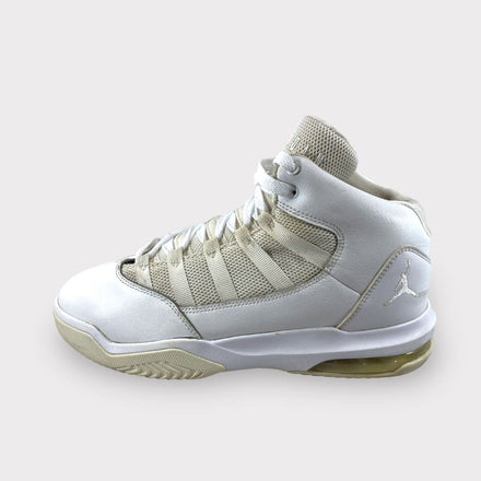 Tweedehands Jordan Max Aura - Maat 38.5 1