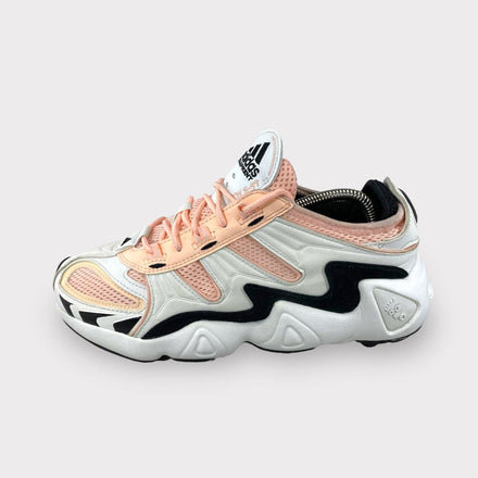 Tweedehands adidas FYW S-97 'Peach' - Maat 41.5 1