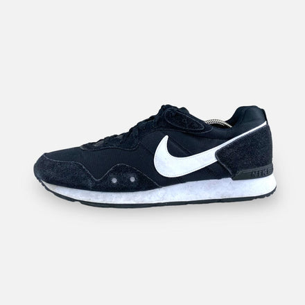 Tweedehands Nike Venture Runner - Maat 47 1