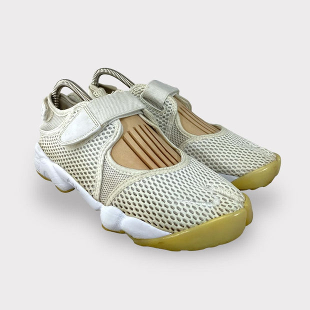 Tweedehands Nike Air Rift Breathe Pure Platinum (W) - Maat 40.5 2