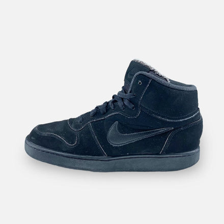 Tweedehands Nike Sneaker high - Maat 41 1
