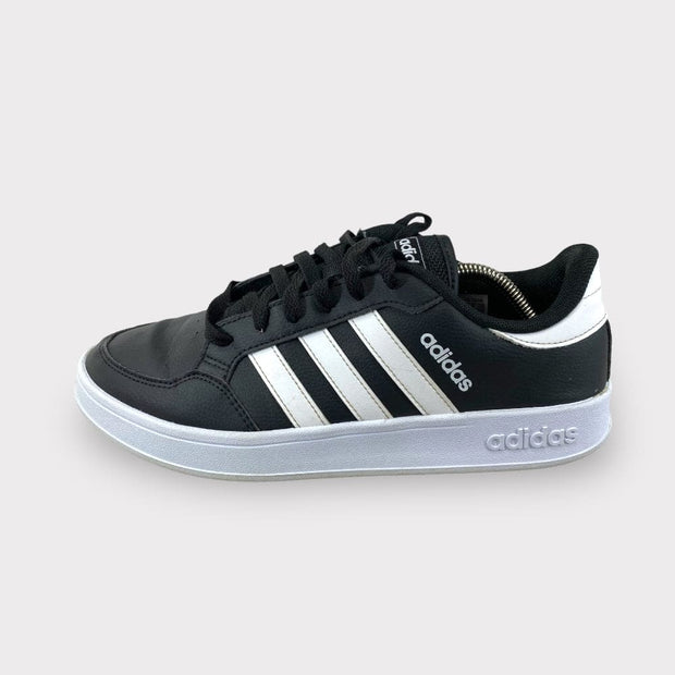 Tweedehands adidas BREAKNET - Maat 42 1