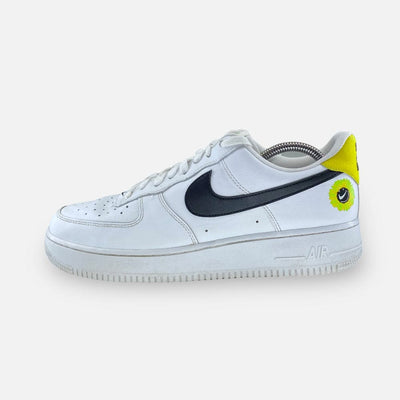 Tweedehands Nike Air Force 1 '07 LV8 - Maat 45 1