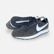 Tweedehands Nike MD VALIANT GS - Maat 38 4