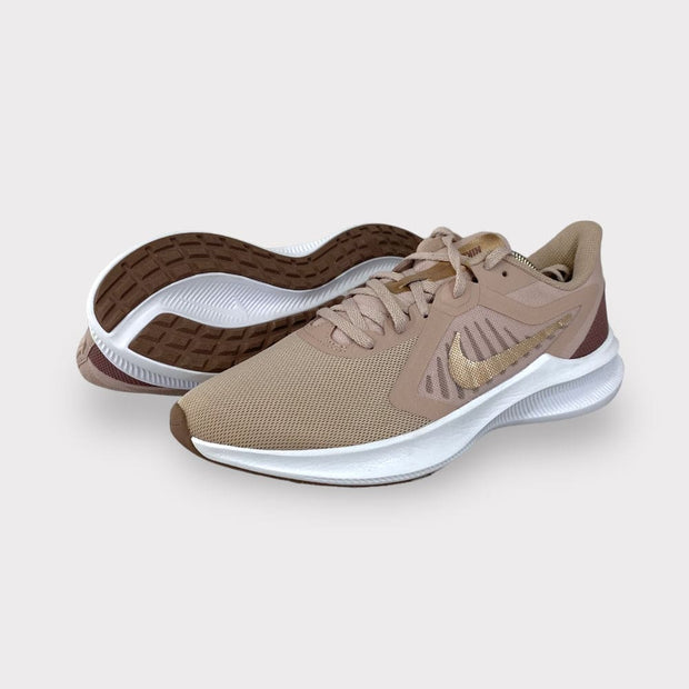 Tweedehands Nike Downshifter 10 - Maat 41 4