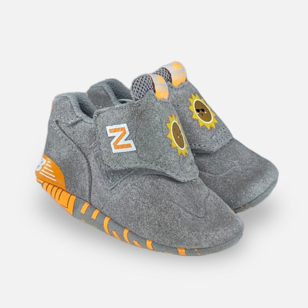Tweedehands New Balance 574 Crib - Rain Cloud with Citra Yellow - Maat 17 2