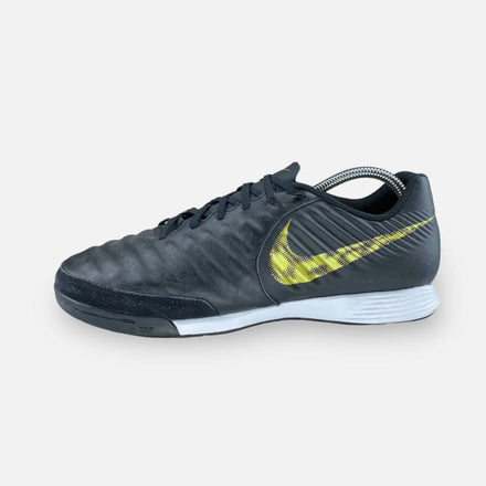 Tweedehands Nike LegendX 7 Academy IC Fußballschuh für Hallen- und Hartplätze - Schwarz - Maat 44.5 1