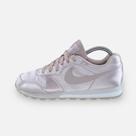 Tweedehands Nike MD Runner 2 Nylon - Maat 38 1