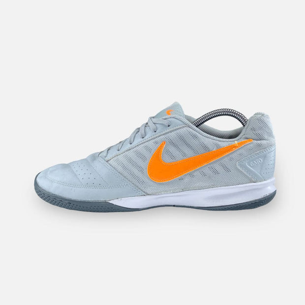 Tweedehands Nike Gato II Soccer Shoe - Maat 44 2