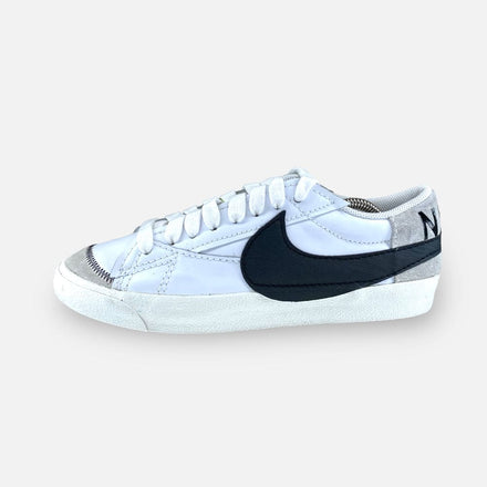 Tweedehands Nike Blazer Low '77 Jumbo 'Sail' - Maat 45 1