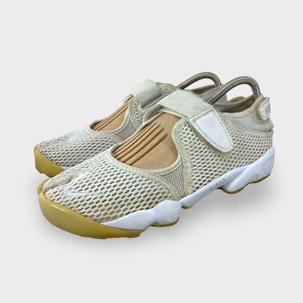 Tweedehands Nike Air Rift Breathe Pure Platinum (W) - Maat 40.5 3