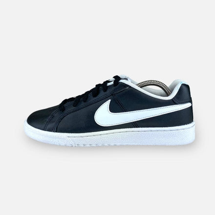 Tweedehands Nike Court Royale - Maat 40 1