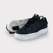 Tweedehands Nike WMNS Air Force 1 Pixel 'Black' - Maat 36 4