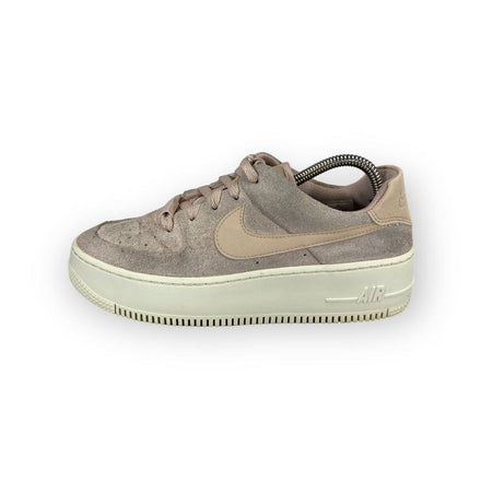 Nike WMNS Air Force 1 Sage ' - Maat 39 Nike
