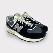 Tweedehands New Balance 574 'Black' - Maat 42.5 2