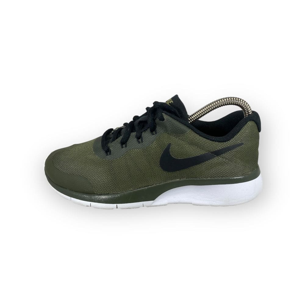 Nike tanjun racer green best sale