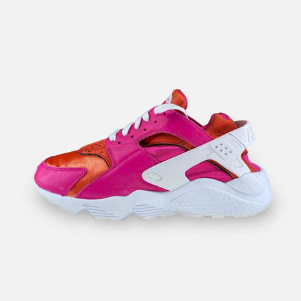 Tweedehands Nike Air Huarache WMNS - By You - Maat 41 1