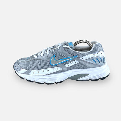 Tweedehands Nike Xccelerate - Maat 40.5 1