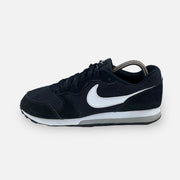 Tweedehands Nike MD Runner 2 (GS) - Maat 39 1