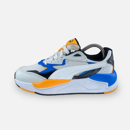 Tweedehands PUMA X-Ray Speed Youth Trainers - Maat 37.5 2