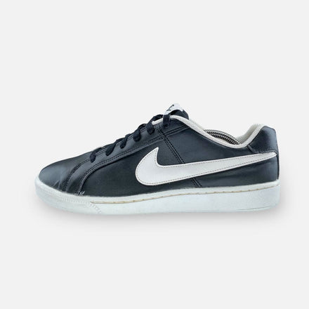 Tweedehands Nike Court Royale - Maat 43 1