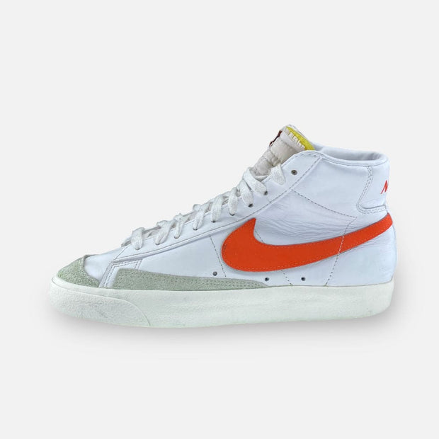 Tweedehands Nike W Blazer Mid &