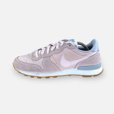 Tweedehands Nike Internationalist - Maat 42 1
